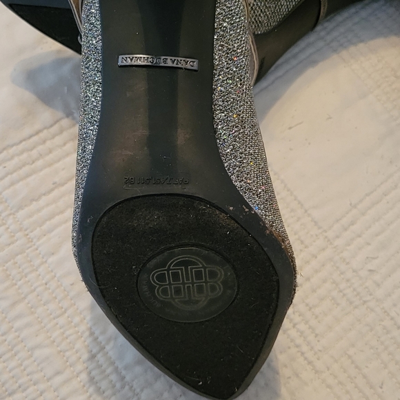 Dana Buchman Heels - Picture 6 of 6